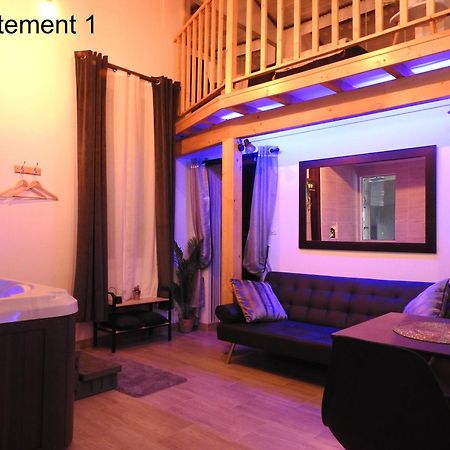 Love Room Нарбон Екстериор снимка