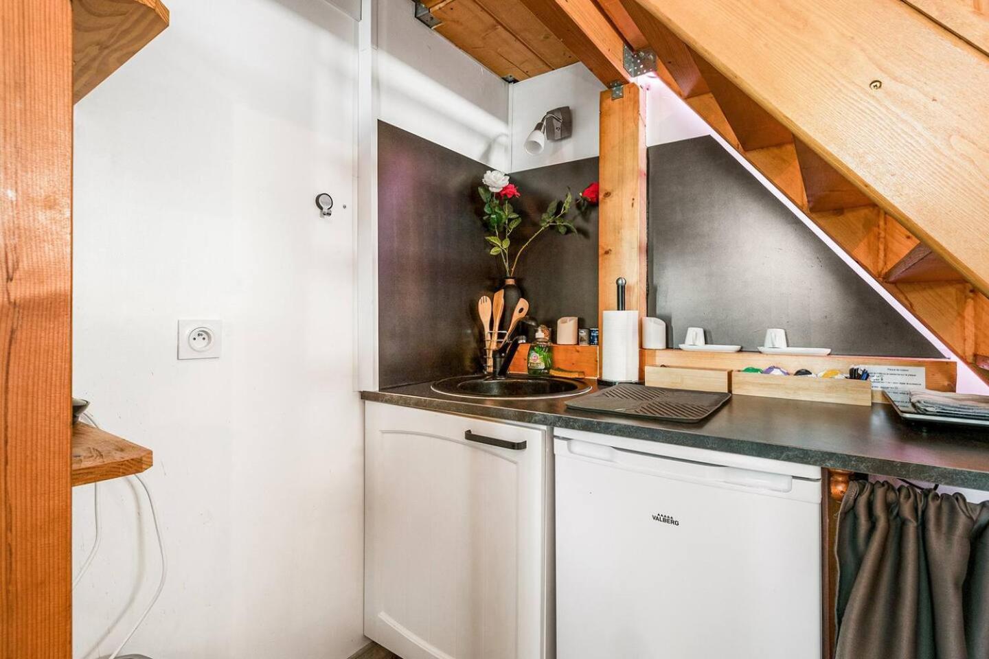 Love Room Нарбон Стая снимка